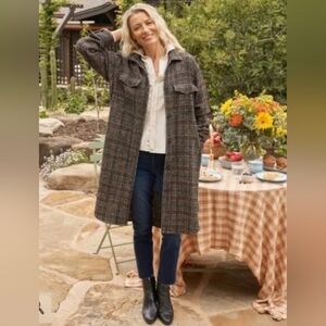 Frank & Eileen Earth Tone Trench Coat with Structured Silhouette